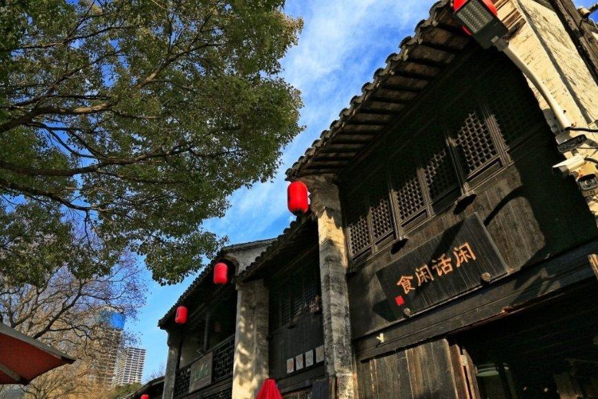 逃离亚洲丛林